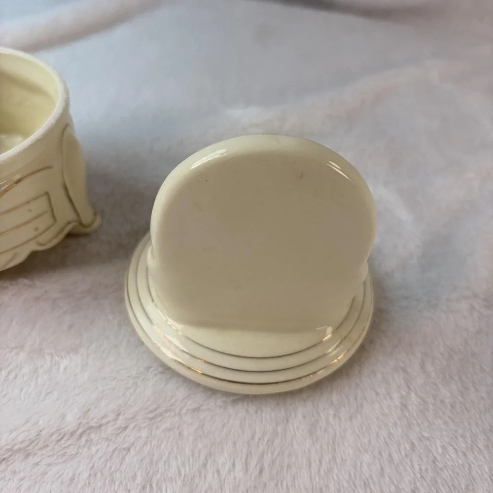 Vtg Porcelain Jewelry Trinket Box Floral Roses‎ Dresser Real Round Mirror Vanity